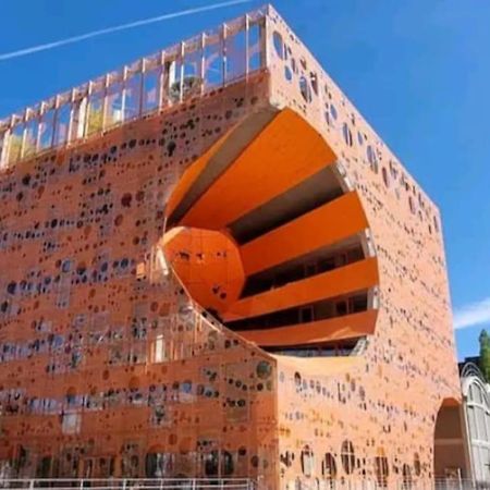Appartement Dans Peniche Atypique Et Idyllique A Confluence Lyon Exterior photo